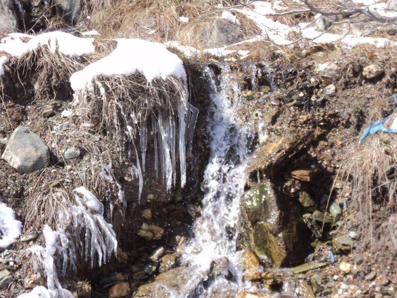 Топењето на снегот предизвикува заезерени површини 