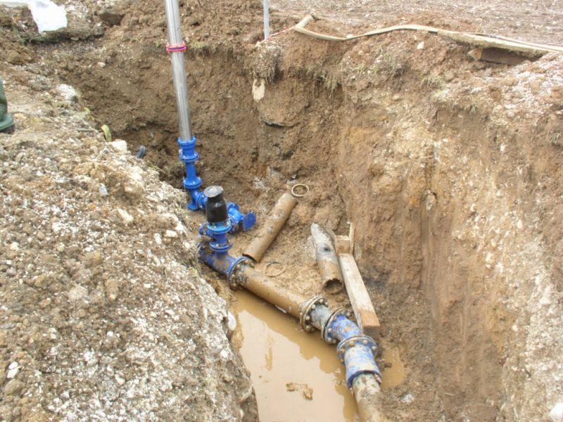 Се реконструира водоводот во село Требеништа 