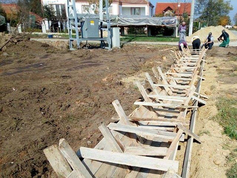 Се гради атмосферска канализација во неколку села во општина Новаци 