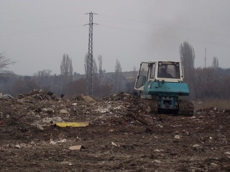 Акција за чистење на диви депонии во општина Ѓорче Петров 