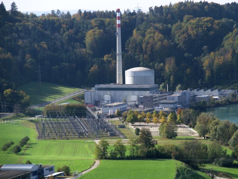 Швајцарците се против предлогот за забрзано откажување од нуклеарна енергија