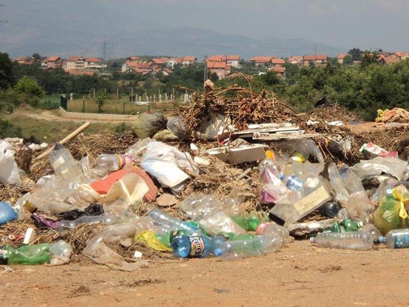 Се чисти дивата депонија кај Макази