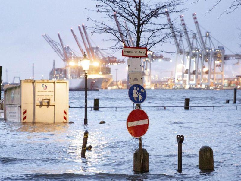 Големи поплави во крајбрежните региони на Германија 