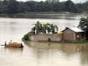 Во Индија и во Непал загинаа над 90 лица за време на поплавите 